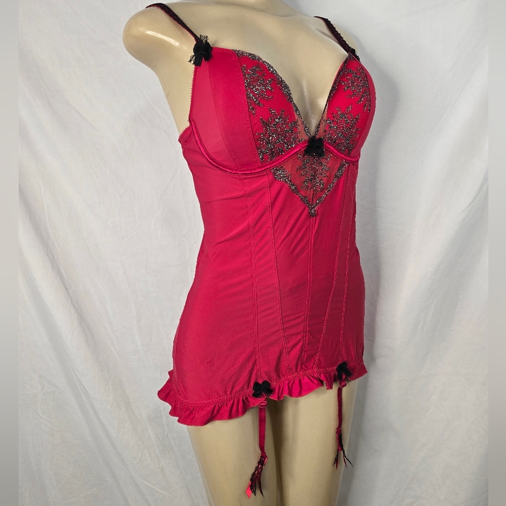 La Vie En Rose Fuchsia Lace Chemise